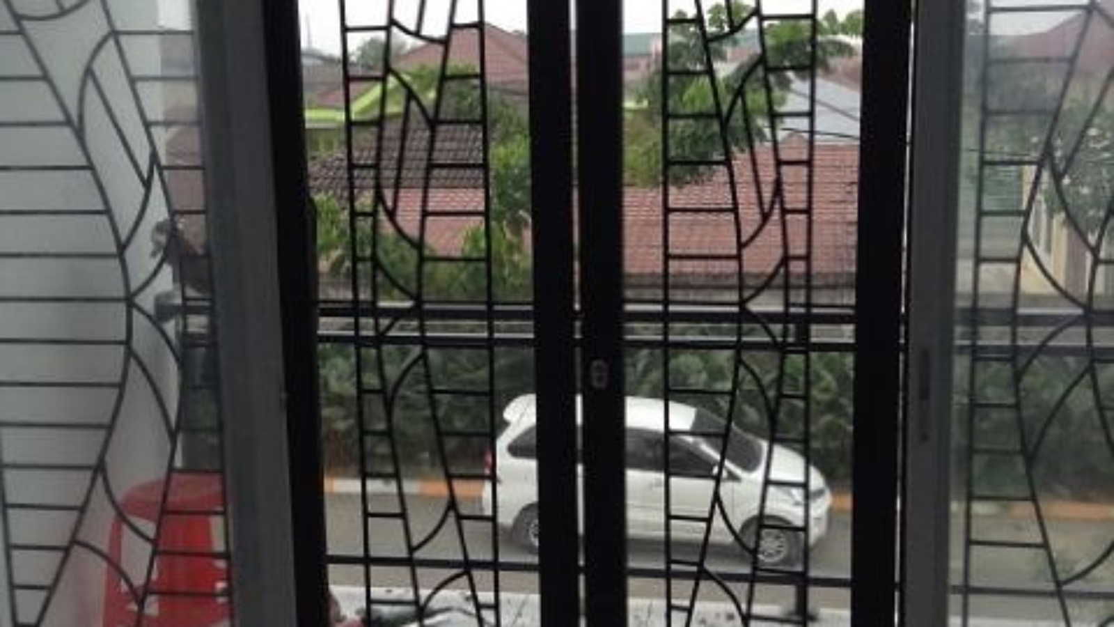 Pintu & Jerjak Besi