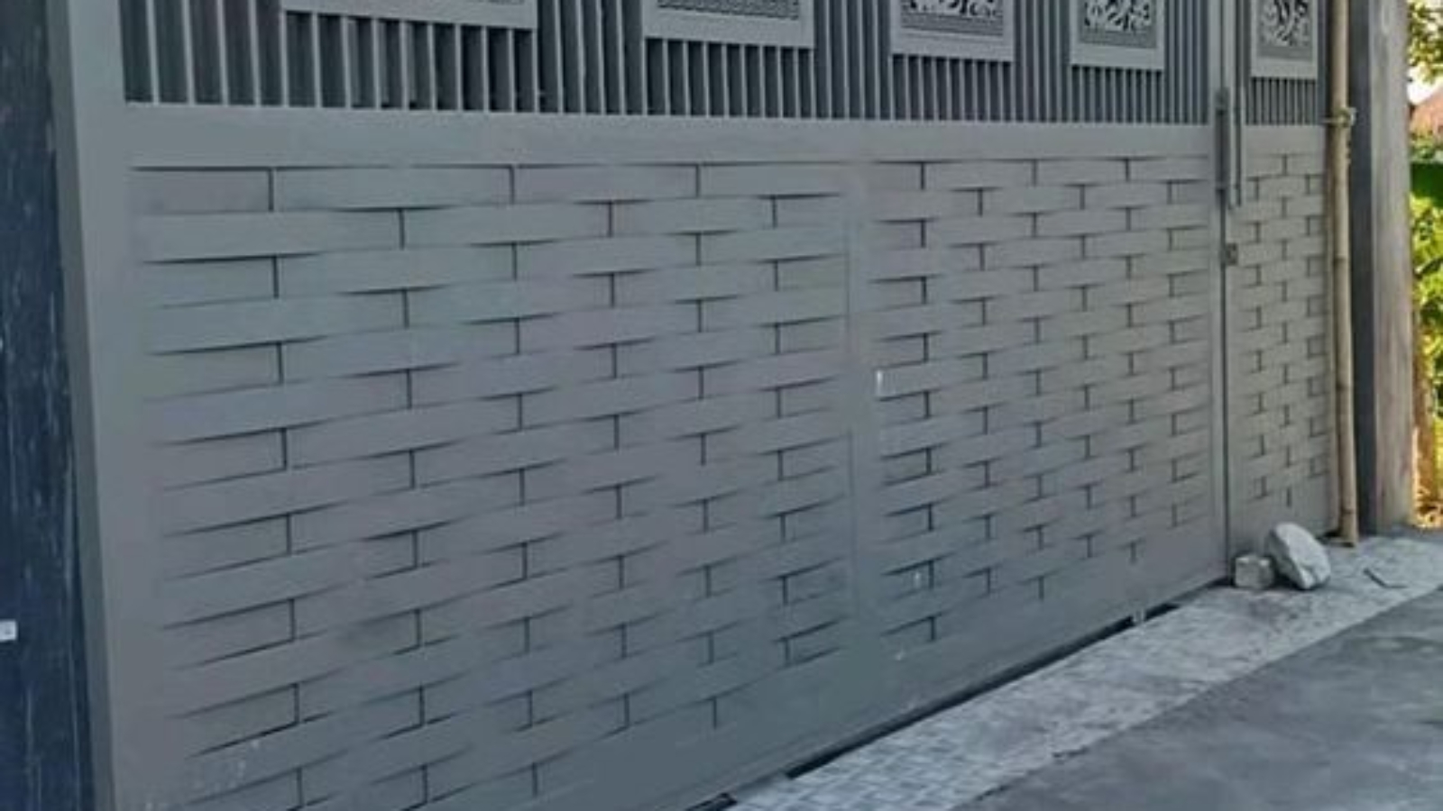 Pagar minimalis